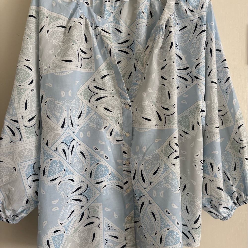 NWOT Ann Taylor Light Blue Patterned Blouse